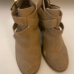 Tan boot heels